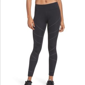 Zella Aero Reflective Run Ankle black Leggings